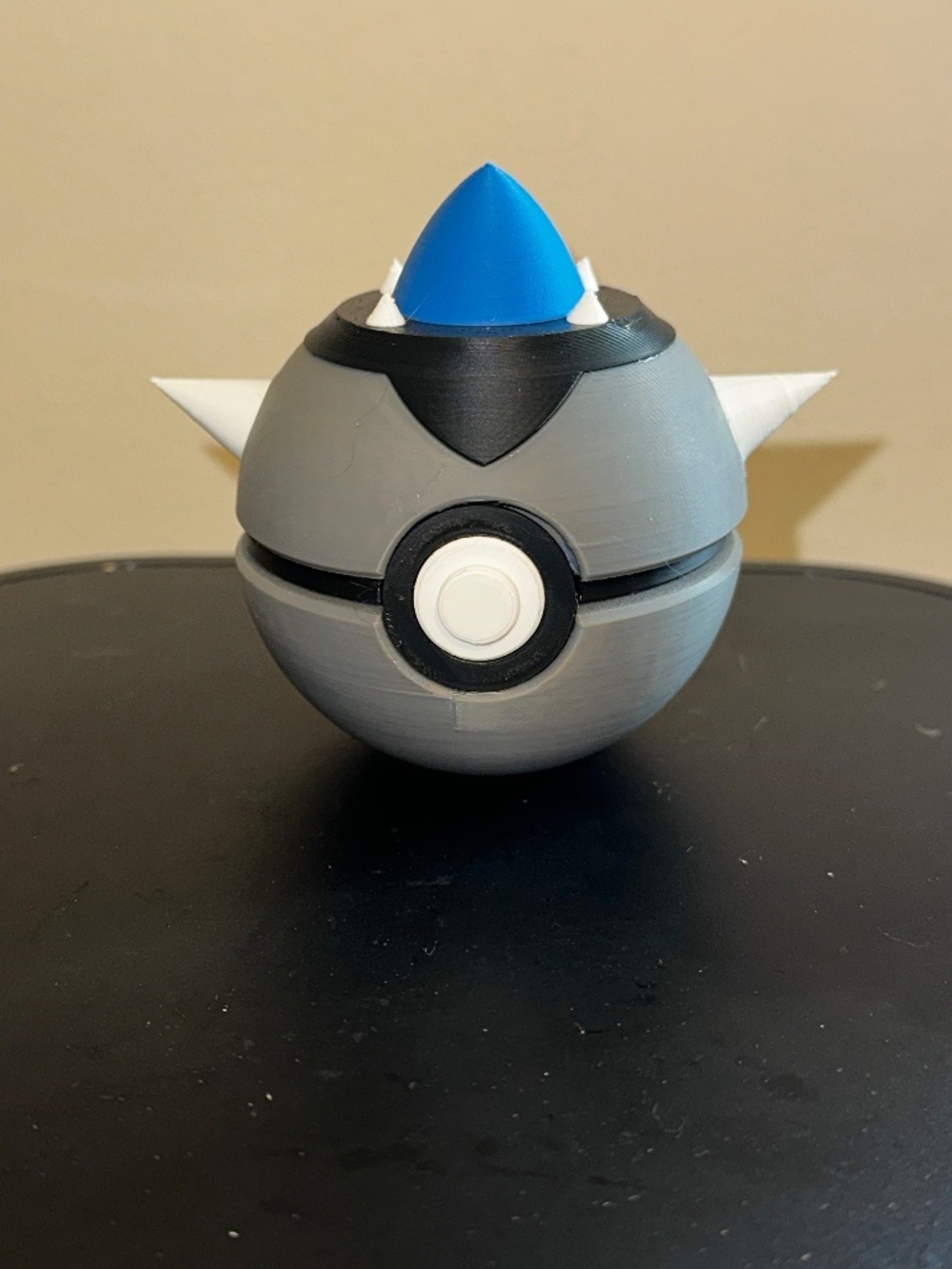Grey Spiked Shell Sphere Display – 3D Printed Armored Orb